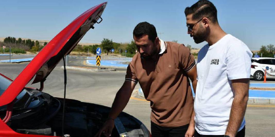 Ehliyeti olan da olmayan da buraya geliyor! ‘Sürücü Akademisi’ çok sevildi: “Türkiye’ye model olacak bir çalışma” 2